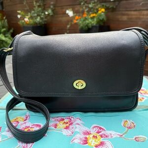 Vintage Coach Pocket Bag (1989)